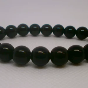 Photo of a black onyx bracelet